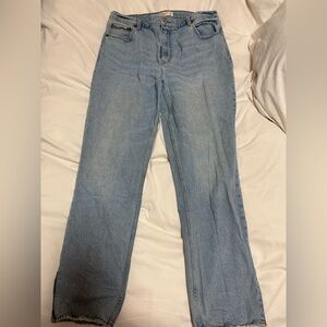 Abercrombie ‘90s Straight Ultra High Rise Jean